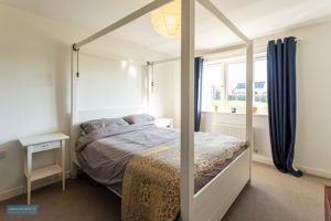 Bedroom- click for photo gallery